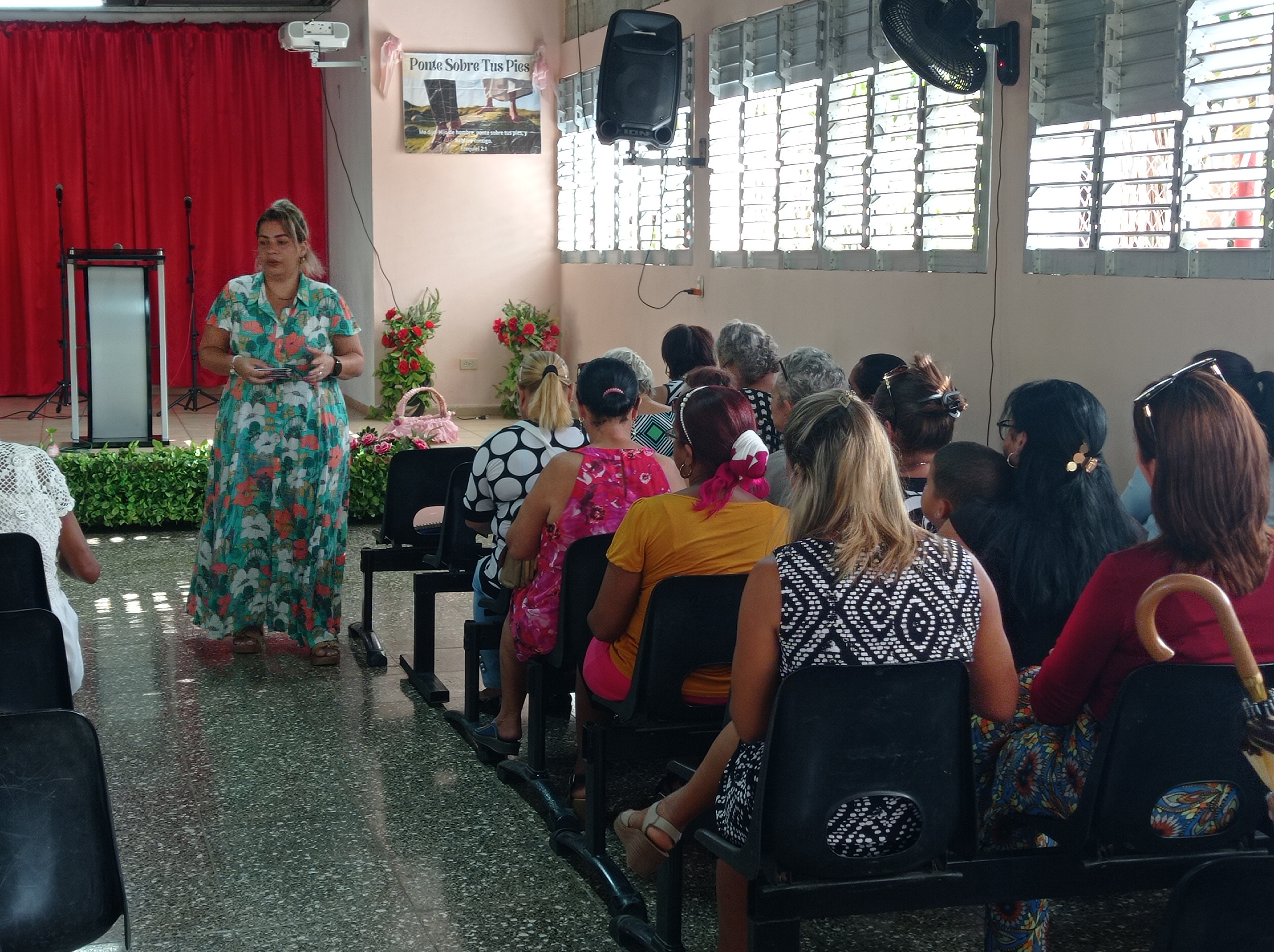 Ministerio de Damas 1